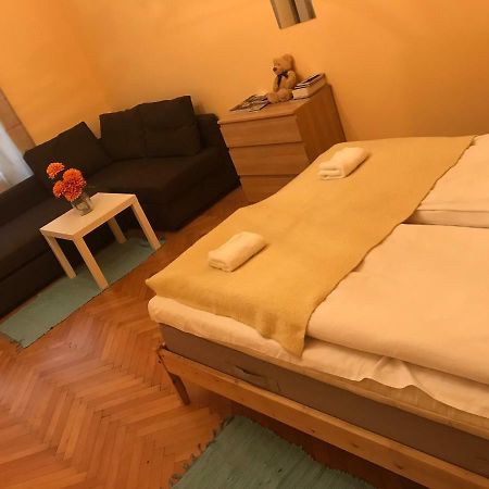 Blahnikova Aparthotel Praga Exterior foto