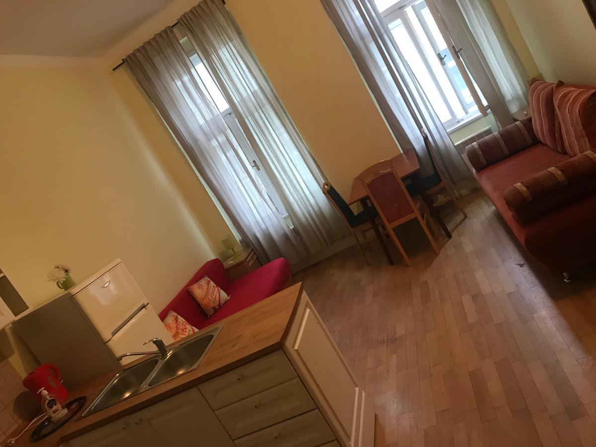 Blahnikova Aparthotel Praga Exterior foto